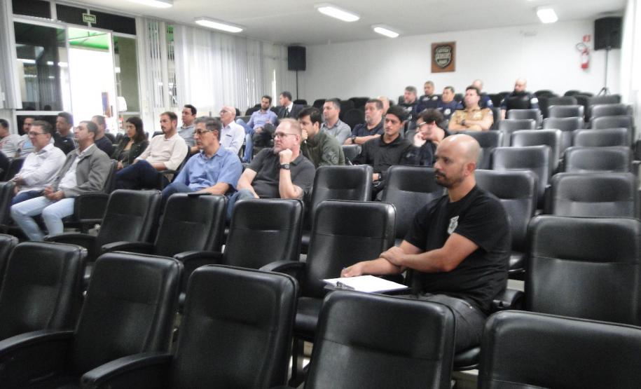 arma Palestra sobre o novo R-105